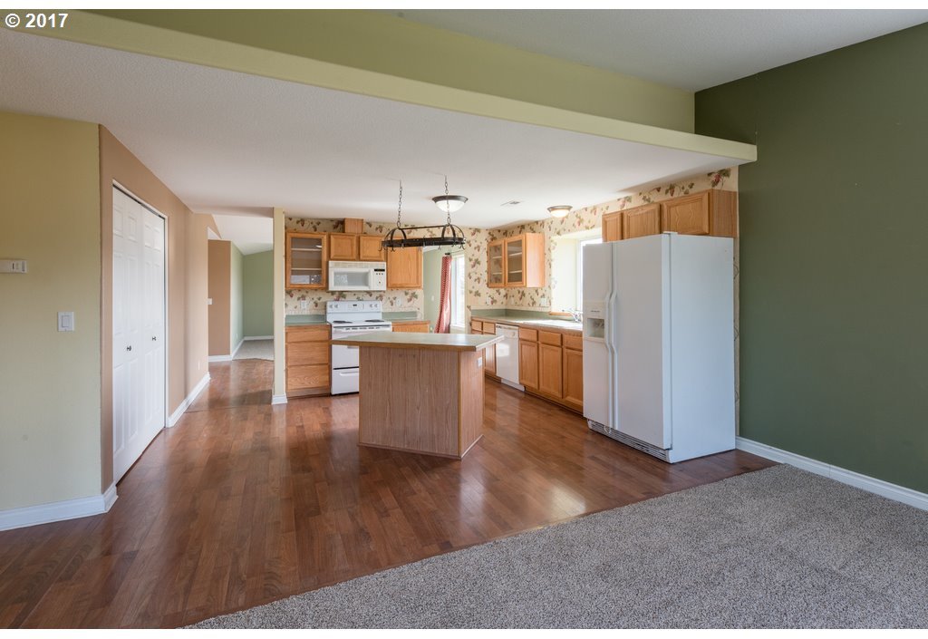 12014 Rees Street Northeast Donald, OR 97020 - Photo 18 of 30