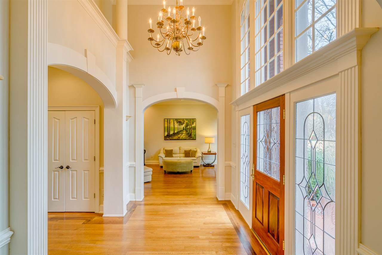 1180 Oak River Road Memphis, TN 38120 - Photo 5 of 25 Gallery Image 5