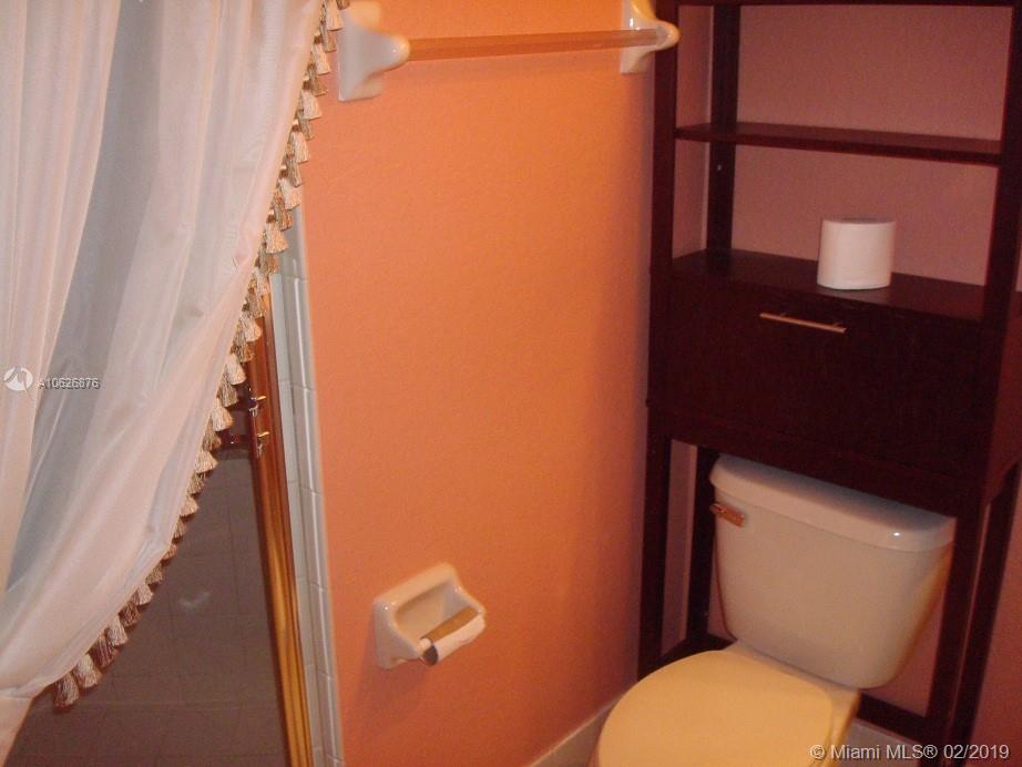 16616 Southwest 47th Terrace, Unit 16616 Miami, FL 33185 - Photo 8 of 17
