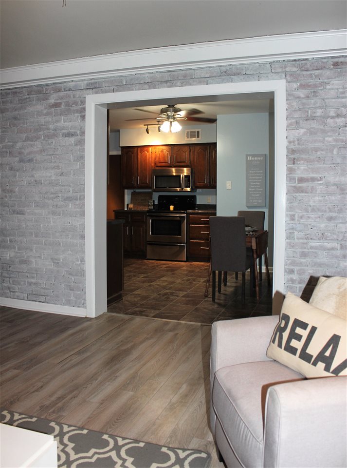 4975 Helene Road Memphis, TN 38117 - Photo 10 of 14