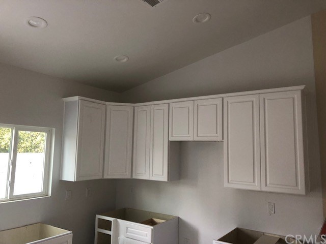 9272 Olive Street Fontana, CA 92335 - Photo 10 of 18