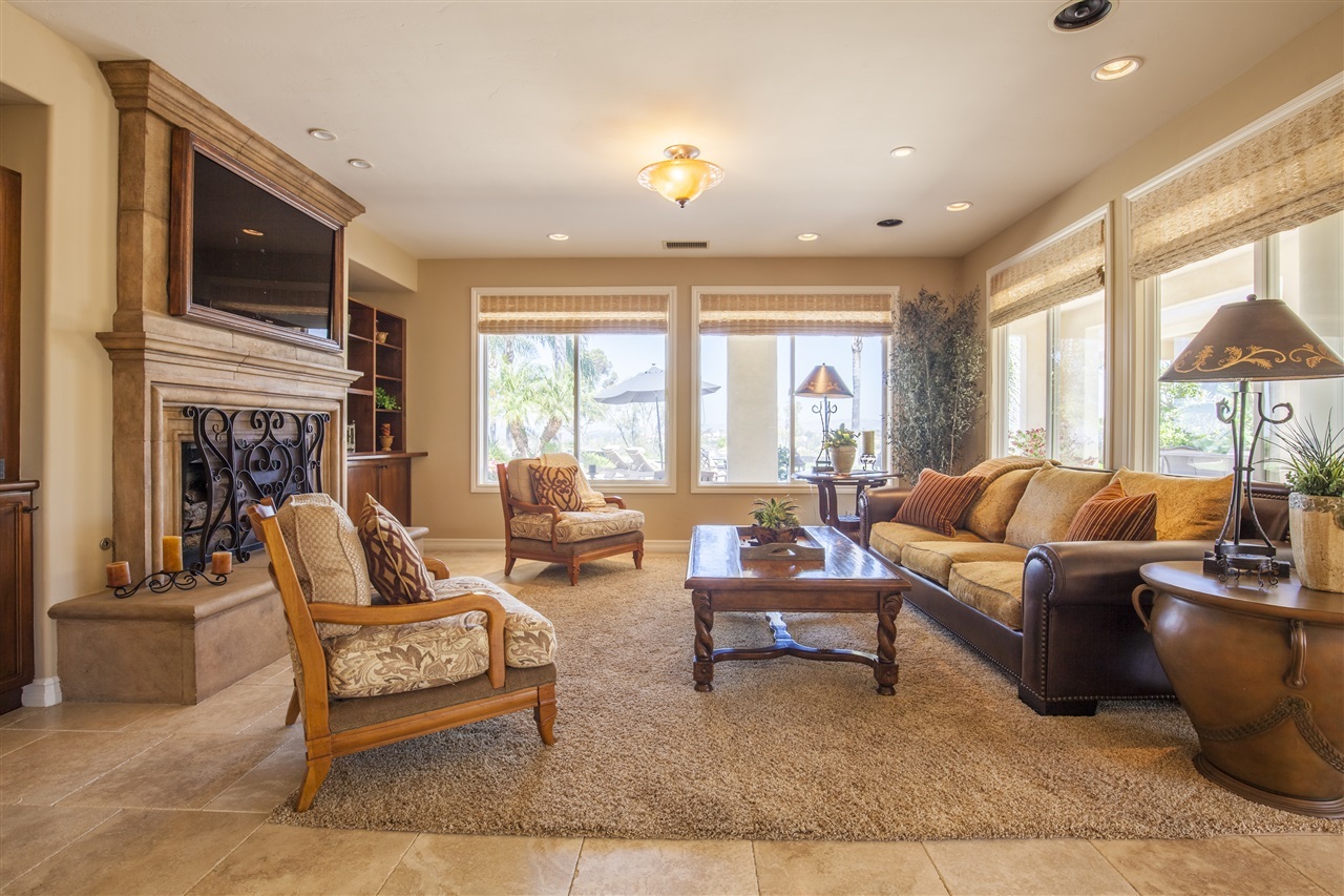 6802 Farms View Court Rancho Santa Fe, CA 92067 - Photo 7 of 25 Evenings of relaxation and conversation await