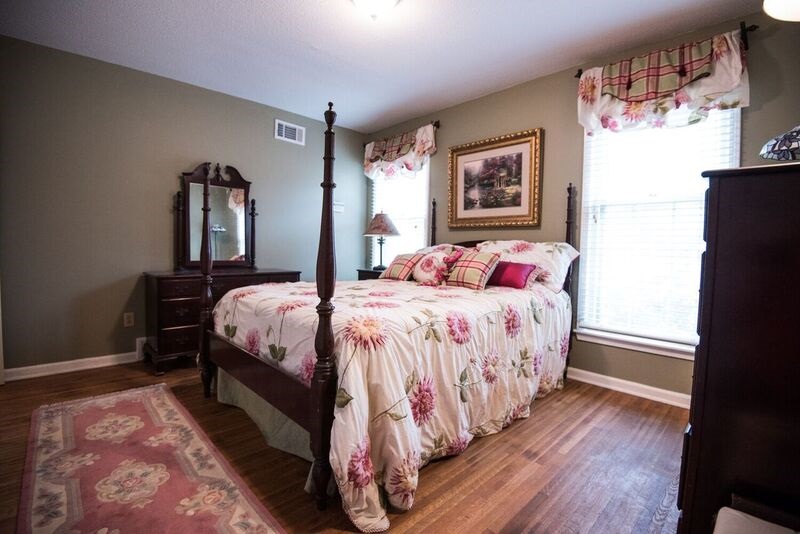 2405 Ridgeway Road Memphis, TN 38119 - Photo 19 of 25 Gallery Image 19