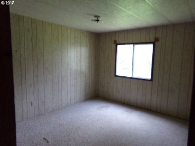 110 Shurtz Hill Road Riddle, OR 97469 - Photo 3 of 10
