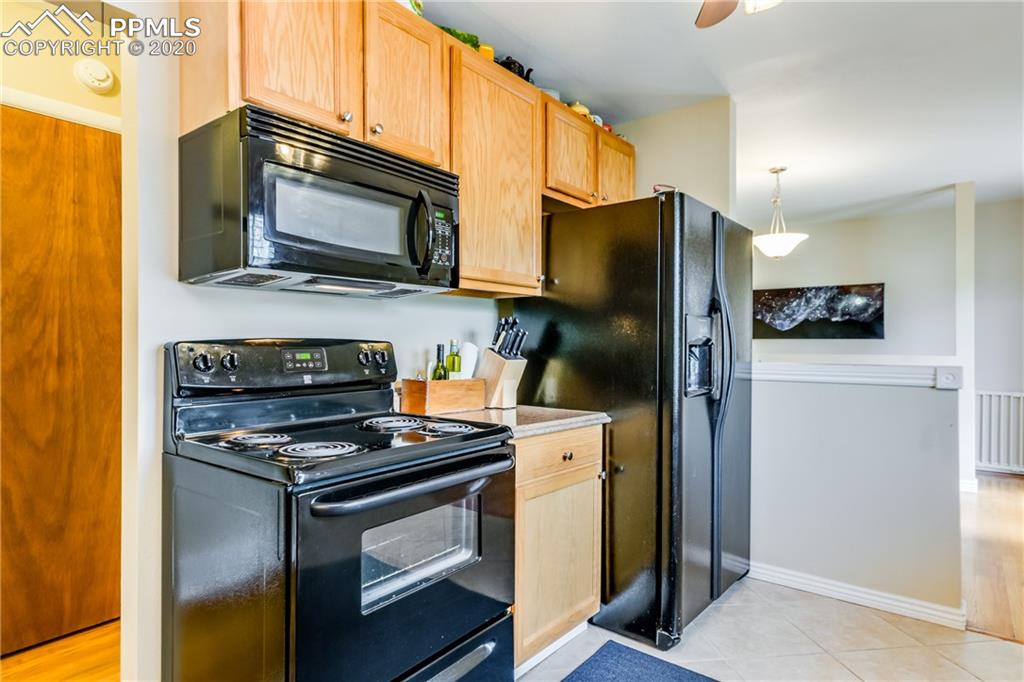 1524 Prairie Road Colorado Springs, CO 80909 - Photo 11 of 29