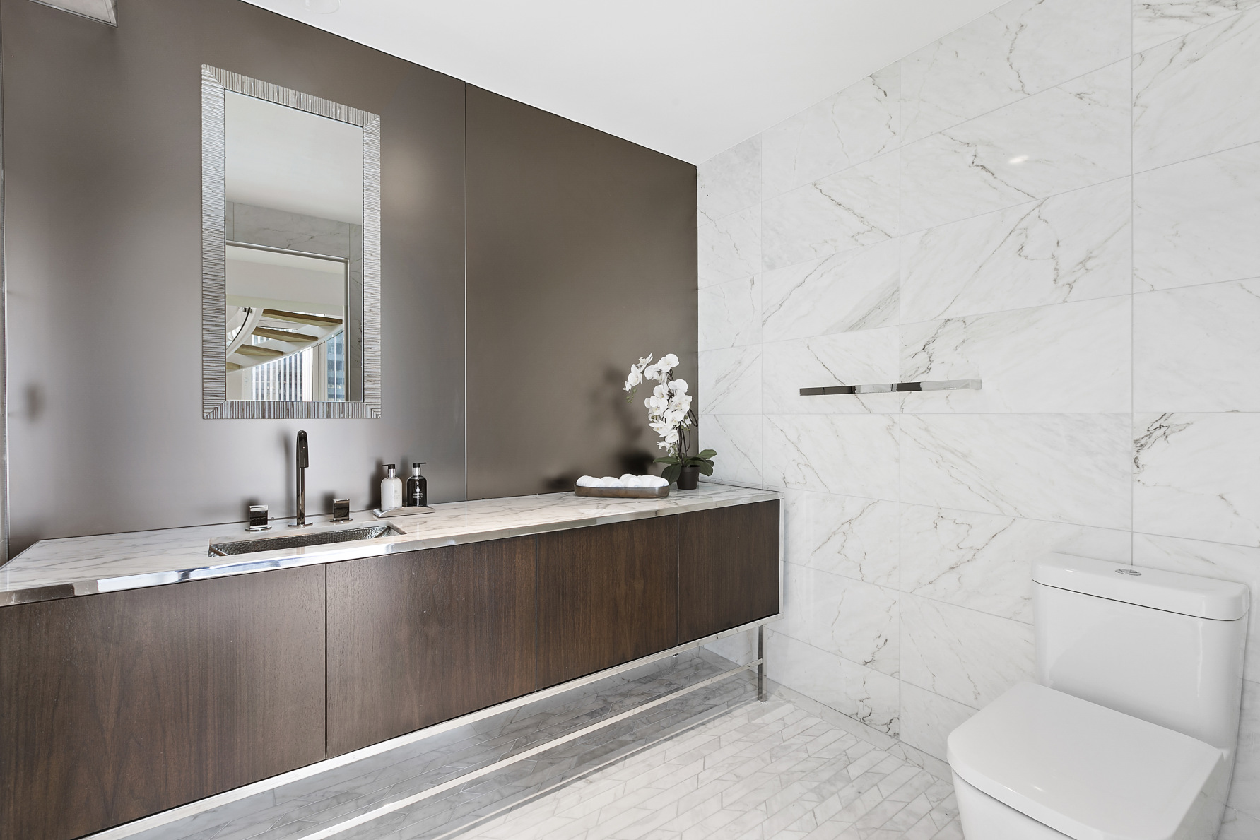 135 West 52nd Street, Unit PH1 Manhattan, NY 10019 - Photo 21 of 27