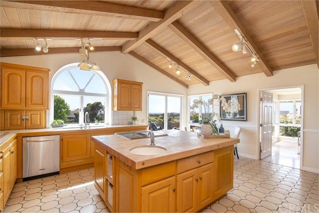 $2,700,000 | 2707 Blue Water Drive, Corona del Mar, CA 92625
