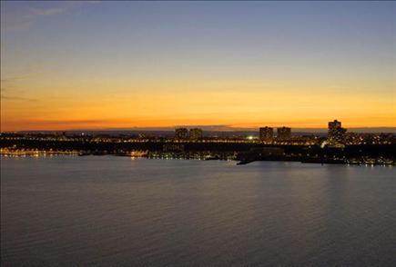 140 Riverside Boulevard, Unit PH1A Manhattan, NY 10069 - Photo 3 of 5