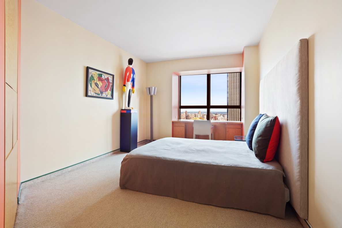 146 West 57th Street, Unit 54C Manhattan, NY 10019 - Photo 5 of 7