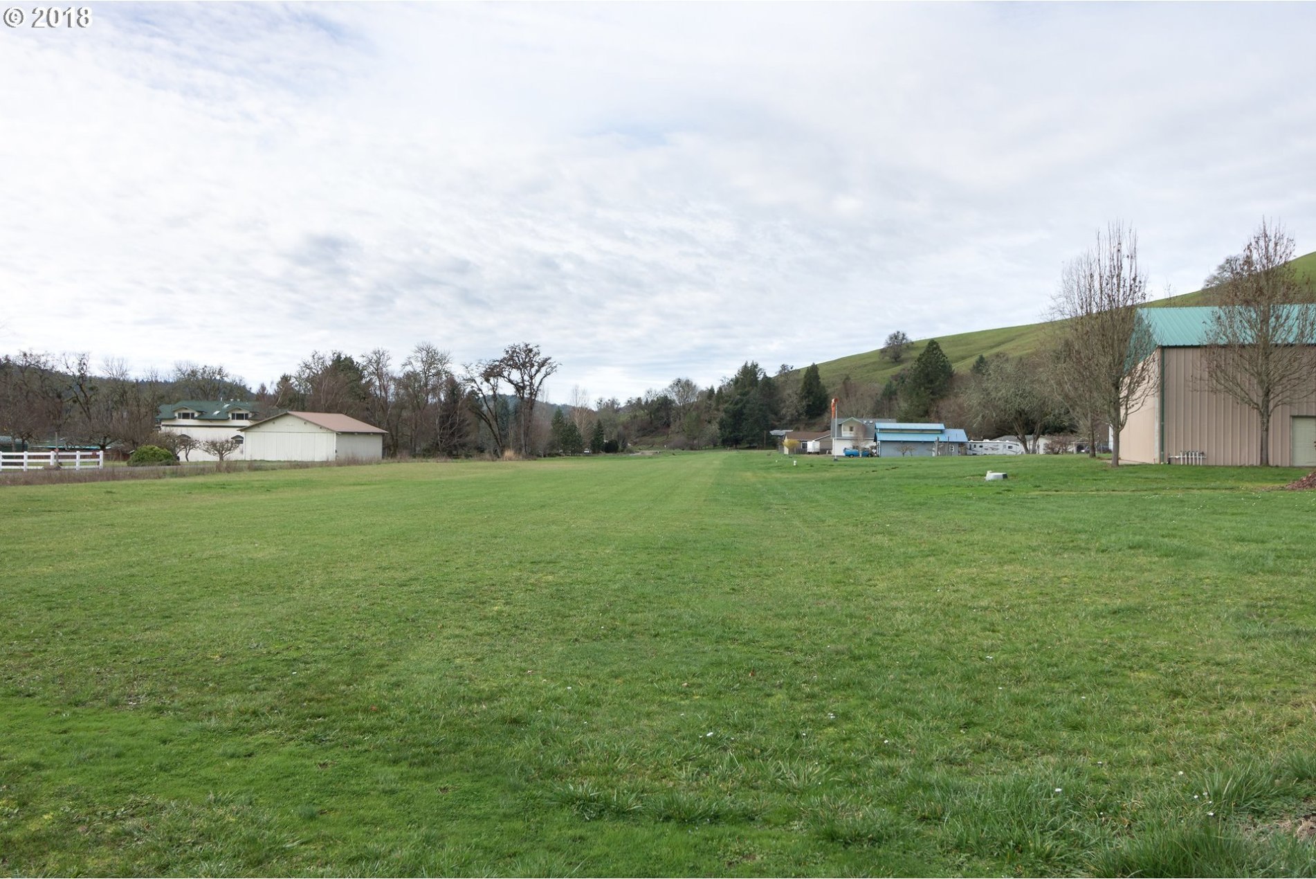 17573 North Bank Road Roseburg, OR 97470 - Photo 17 of 24 Gallery Image 17