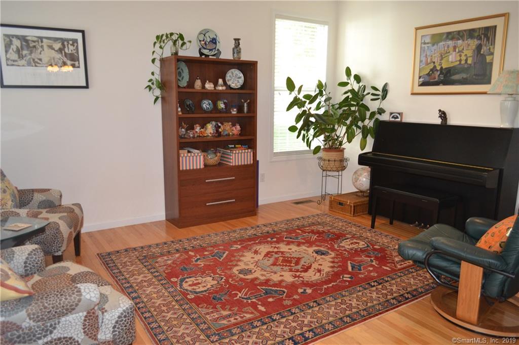 12 Gettysburg Road, Unit 12 Southbury, CT 06488 - Photo 8 of 40 Gallery Image 8
