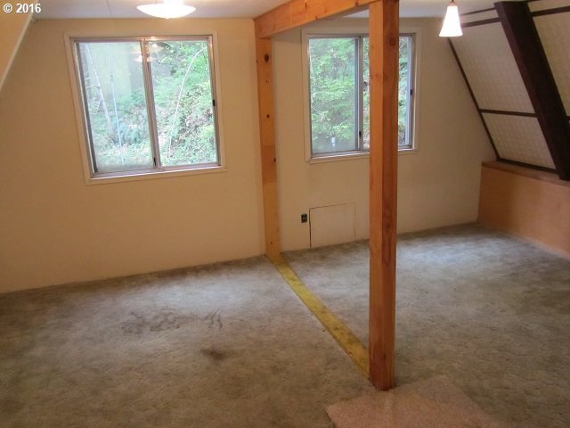 26305 Southwest Neill Road Newberg, OR 97132 - Photo 15 of 18 Gallery Image 15