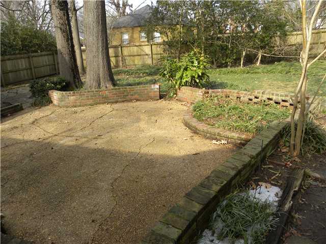 5100 Rich Road Memphis, TN 38117 - Photo 10 of 12 Park like setting in the large backyard. Plenty of room for addition or pool.
