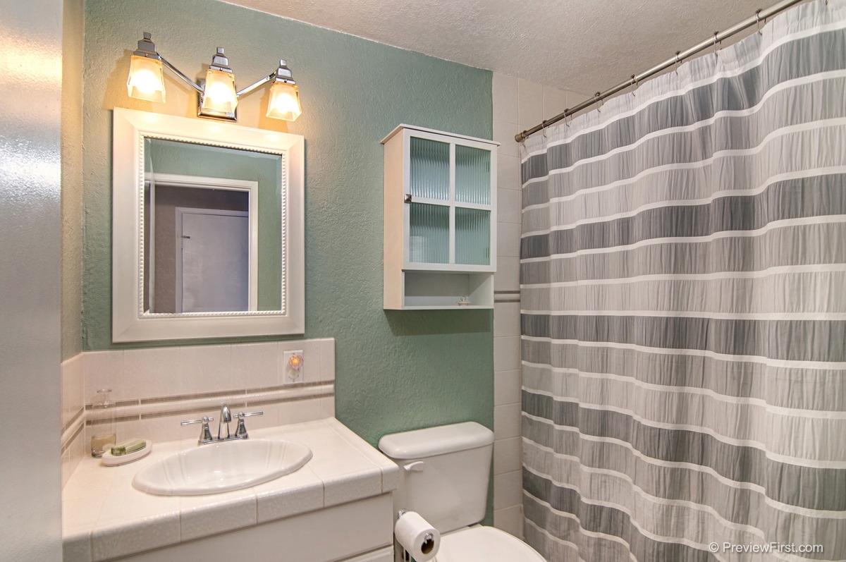 13648 Celestial Road Poway, CA 92064 - Photo 15 of 25