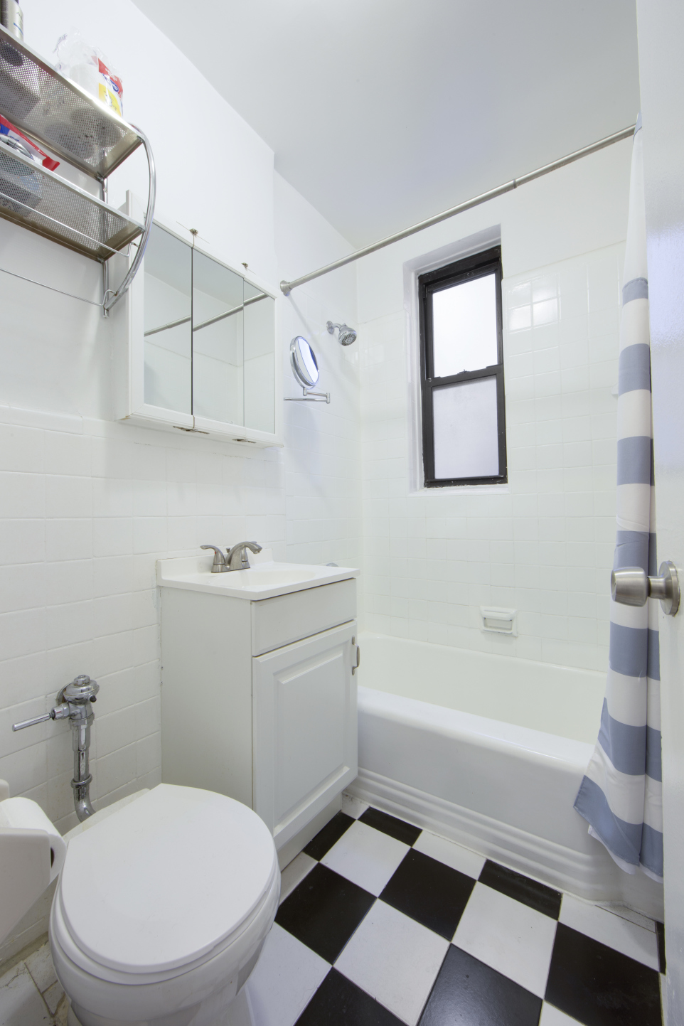 352 West 56th Street, Unit 4C Manhattan, NY 10019 - Photo 4 of 6