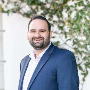 Headshot of Jorge Perez