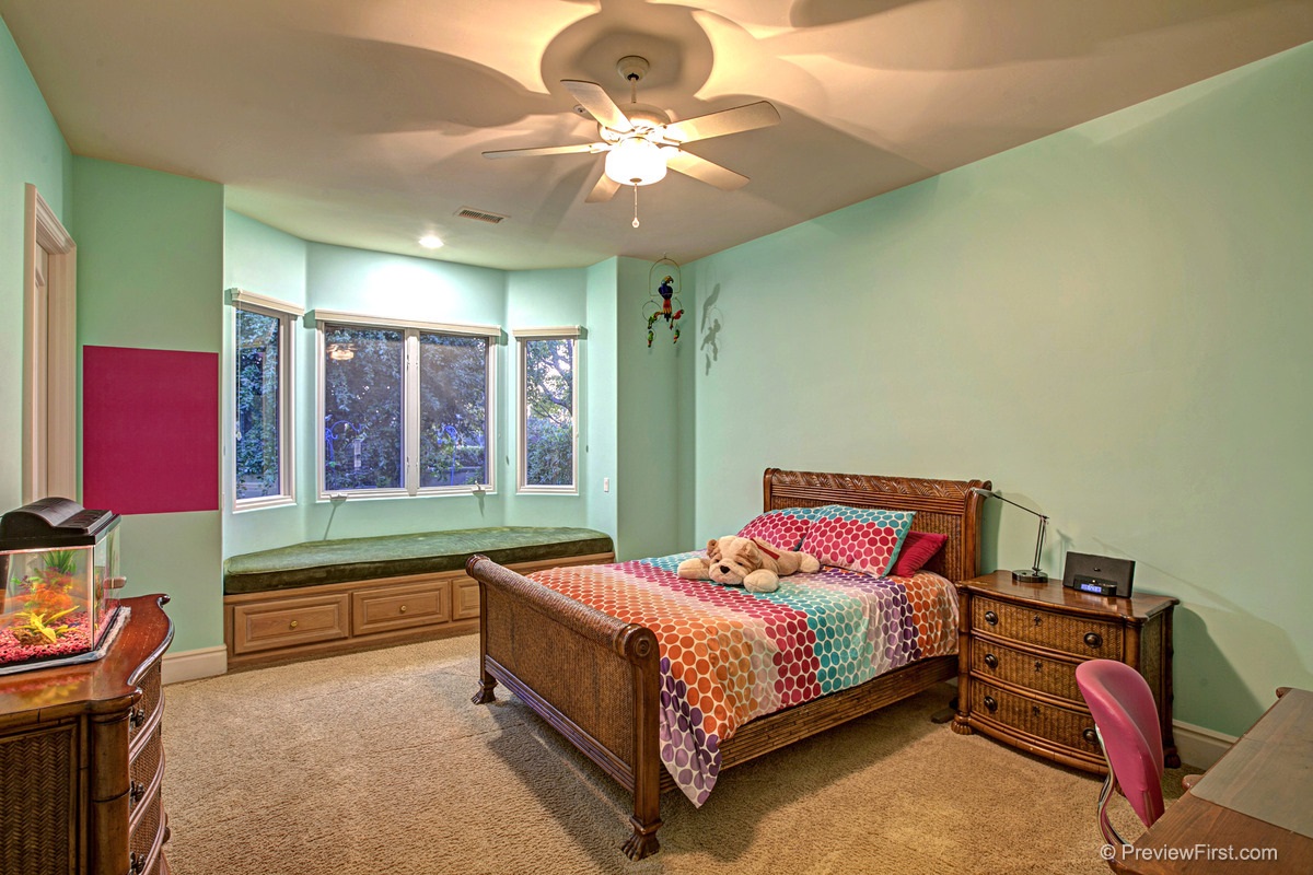 18050 Rancho La Cima Drive Rancho Santa Fe, CA 92067 - Photo 14 of 19