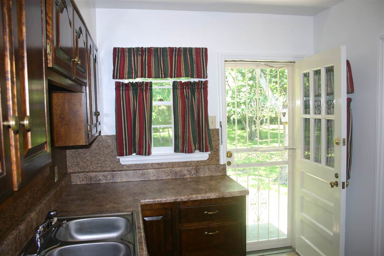 4076 Vaughn Road Memphis, TN 38122 - Photo 9 of 13