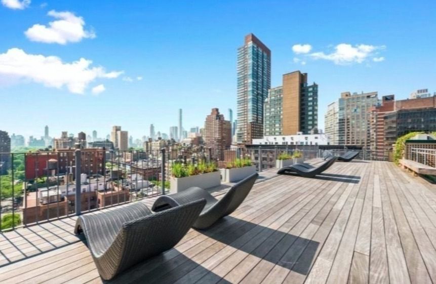 154 West 70th Street, Unit 9M Manhattan, NY 10023 - Photo 12 of 13