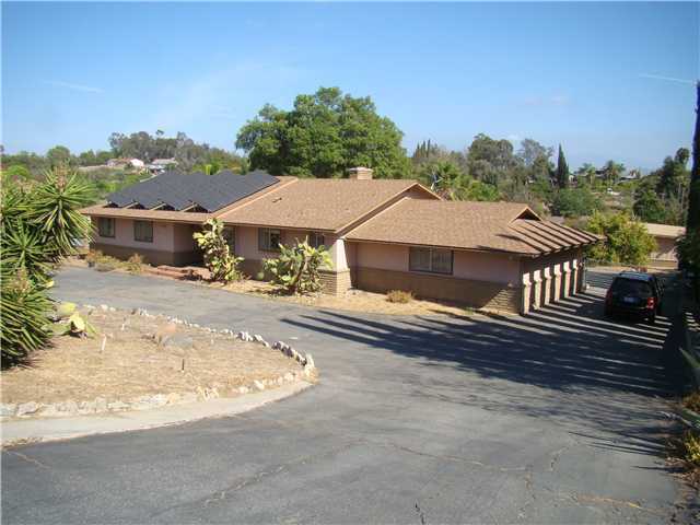 1806 Fuerte Street Fallbrook, CA 92028 - Photo 1 of 12 Circular drive leads to front of house plus side and back for additional parking.