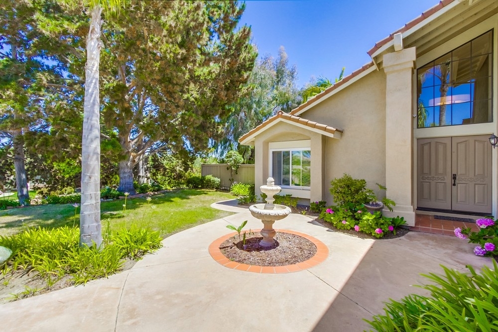 1769 Buttercup Road Encinitas, CA 92024 - Photo 2 of 25