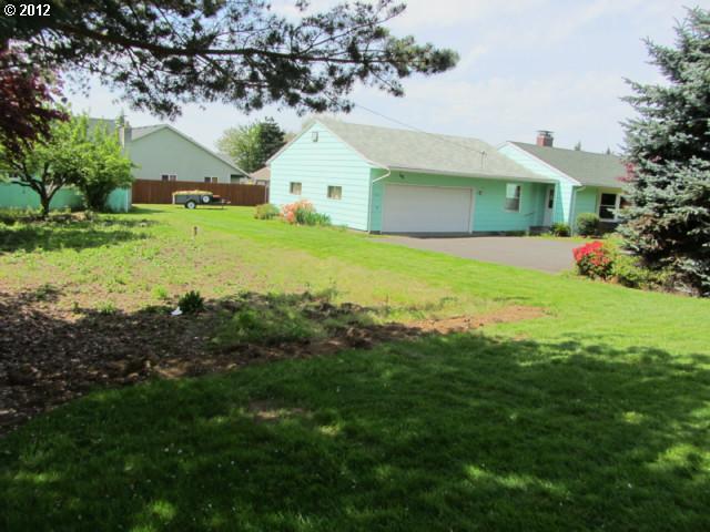 1705 Southeast Palmblad Road Gresham, OR 97080 - Photo 3 of 16 Gallery Image 3