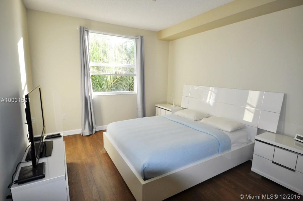 17145 North Bay Road, Unit 4409 Sunny Isles Beach, FL 33160 - Photo 7 of 24