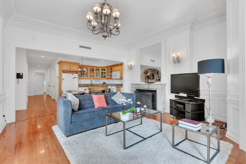 323 West 74th Street Manhattan, NY 10023 - Photo 9 of 24