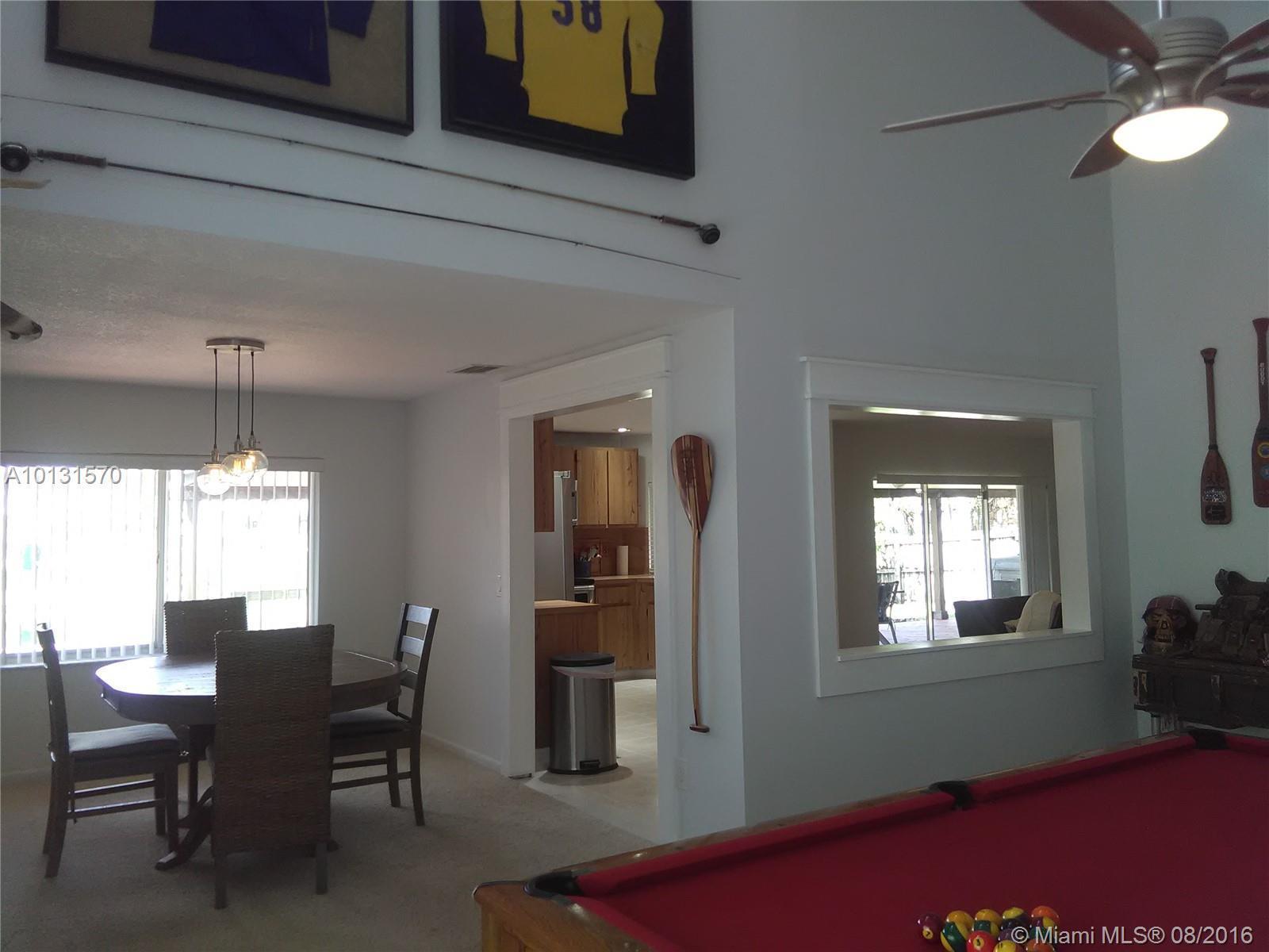 8421 Southwest 28th Street Davie, FL 33328 - Photo 13 of 34