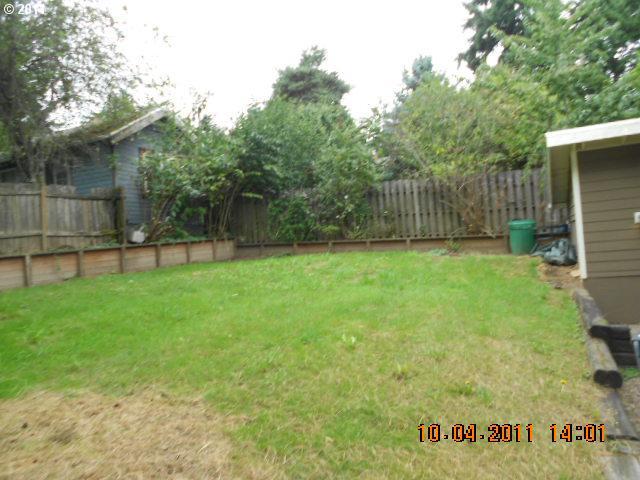 7239 Southwest 3rd Avenue Portland, OR 97219 - Photo 1 of 16 Gallery Image 1