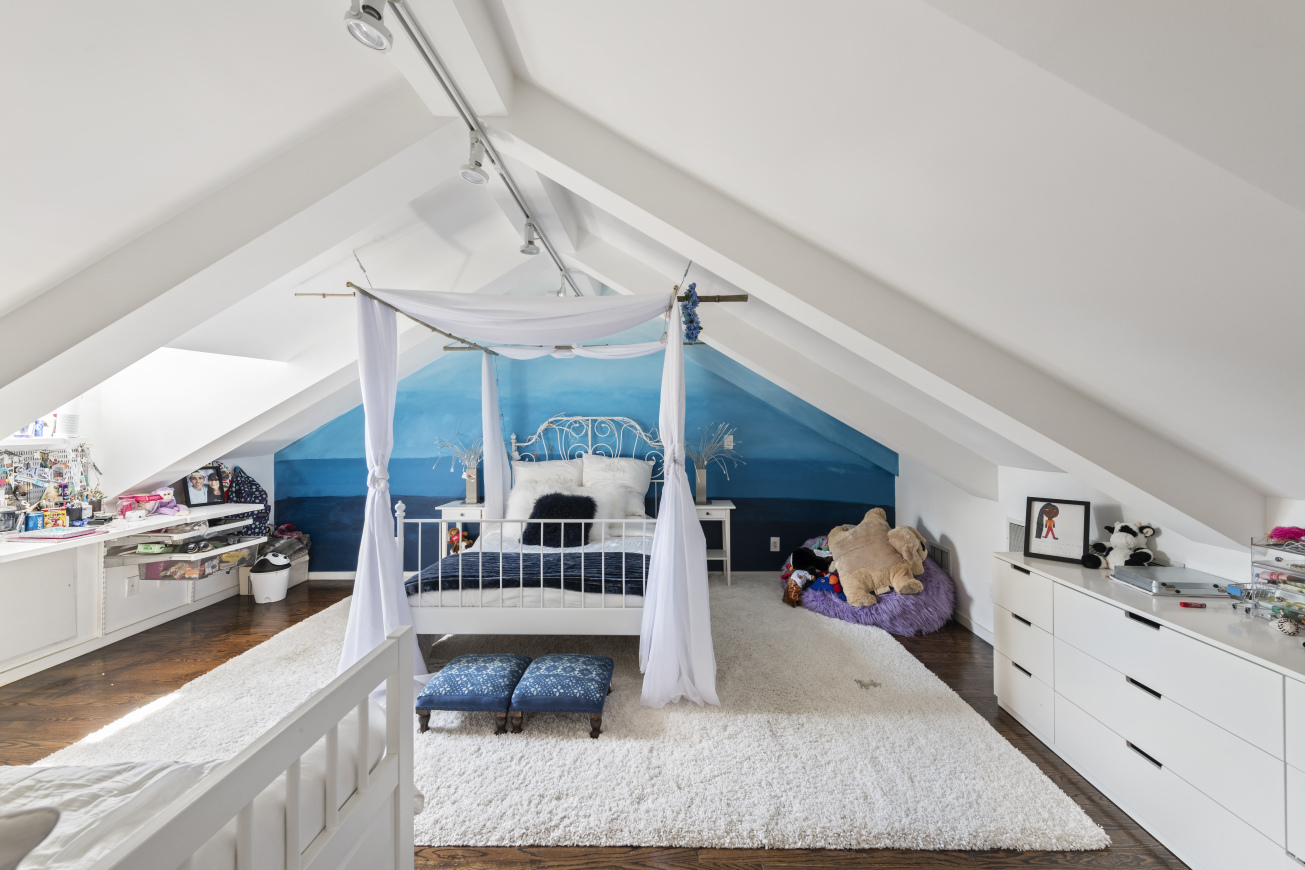 210 West 16th Street, Unit PH Manhattan, NY 10011 - Photo 6 of 13