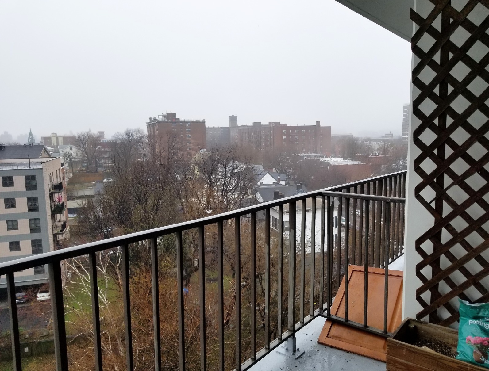 25-40 Shore Boulevard, Unit 8G Queens, NY 11102 - Photo 8 of 12