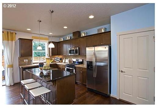 215 Northwest 117th Loop Portland, OR 97229 - Photo 2 of 14 Gallery Image 2
