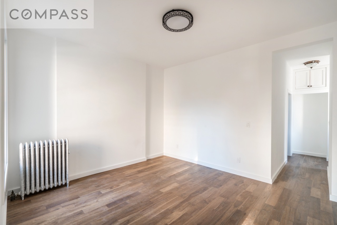 239 West 105th Street, Unit 8 Manhattan, NY 10025 - Photo 6 of 9