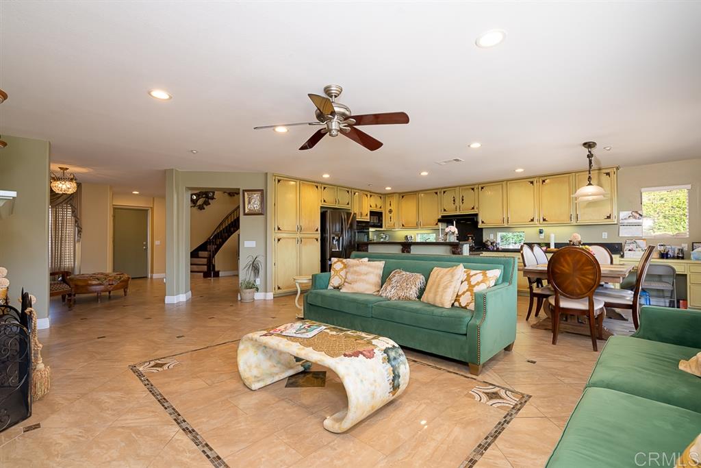2119 Pointe Parkway Spring Valley, CA 91978 - Photo 6 of 22 Gallery Image 6