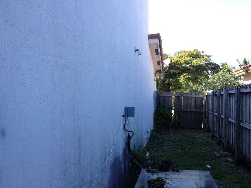 11424 Southwest 247th Terrace Homestead, FL 33032 - Photo 5 of 9