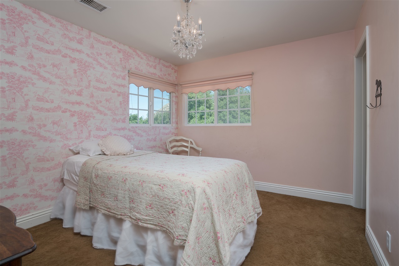 26178 Matlin Road Ramona, CA 92065 - Photo 15 of 25 Gallery Image 15