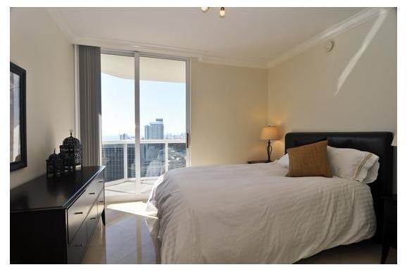 4775 Collins Avenue, Unit 3003 Miami Beach, FL 33140 - Photo 10 of 13