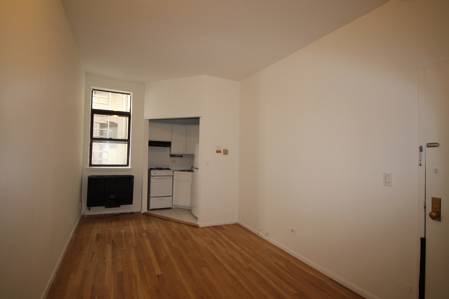 126 East 83rd Street, Unit 2B Manhattan, NY 10028 - Photo 3 of 3