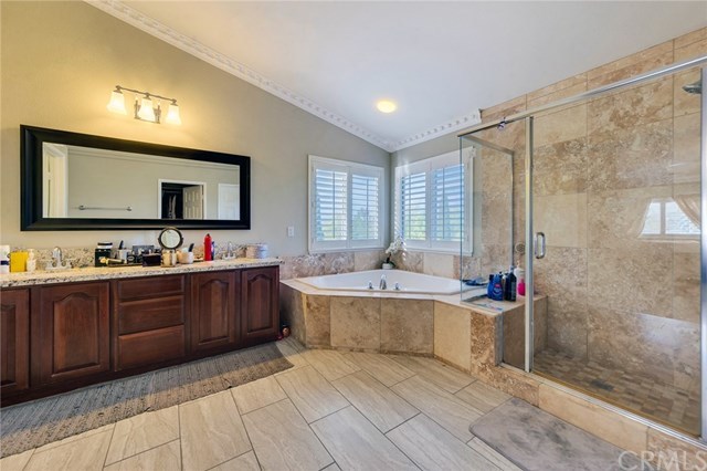 935 Windy Ridge Drive Corona, CA 92882 - Photo 32 of 42 Master Bathroom
