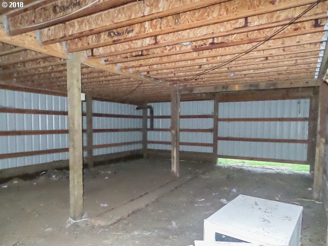 54733 Southwest Patton Valley Road Gaston, OR 97119 - Photo 6 of 15