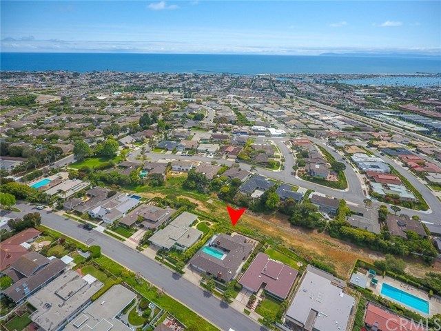 $2,700,000 | 2707 Blue Water Drive, Corona del Mar, CA 92625