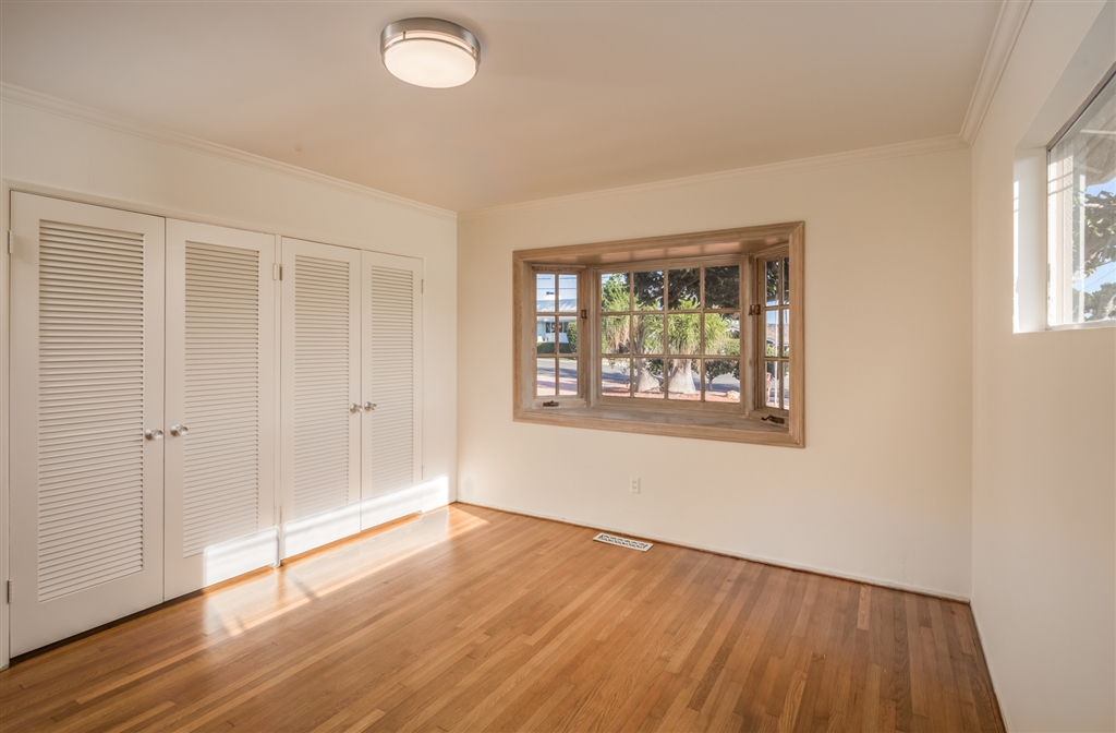 1384 La Jolla Rancho Road La Jolla, CA 92037 - Photo 9 of 15