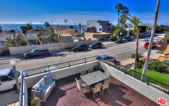 7526 Rindge Avenue Playa del Rey, CA 90293 - Photo 15 of 33