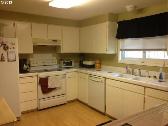 1509 Spring Garden Way Forest Grove, OR 97116 - Photo 3 of 11 Gallery Image 3