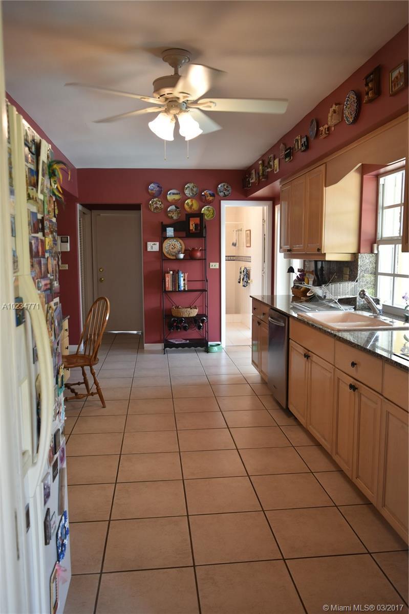 11401 Southwest 72nd Place Pinecrest, FL 33156 - Photo 7 of 26