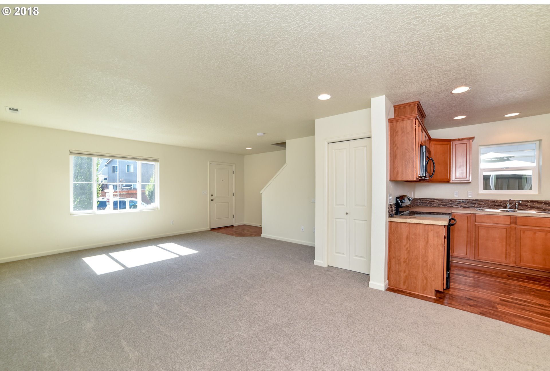 827 Southwest Windrose Terrace Beaverton, OR 97003 - Photo 26 of 32