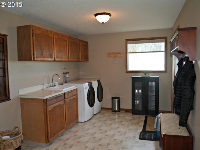 72306 Nash Lane Pendleton, OR 97801 - Photo 11 of 16 Gallery Image 11