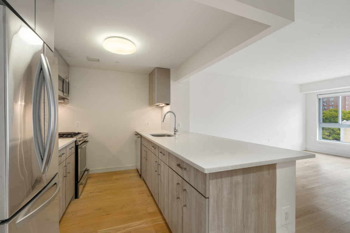 171 West 131st Street, Unit 509 Manhattan, NY 10027 - Photo 5 of 26