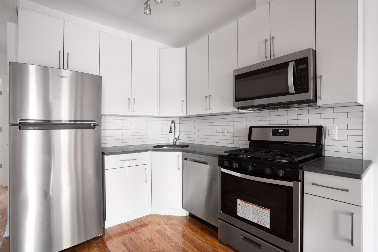 56-48 Myrtle Avenue, Unit 2 Queens, NY 11385 - Photo 2 of 8